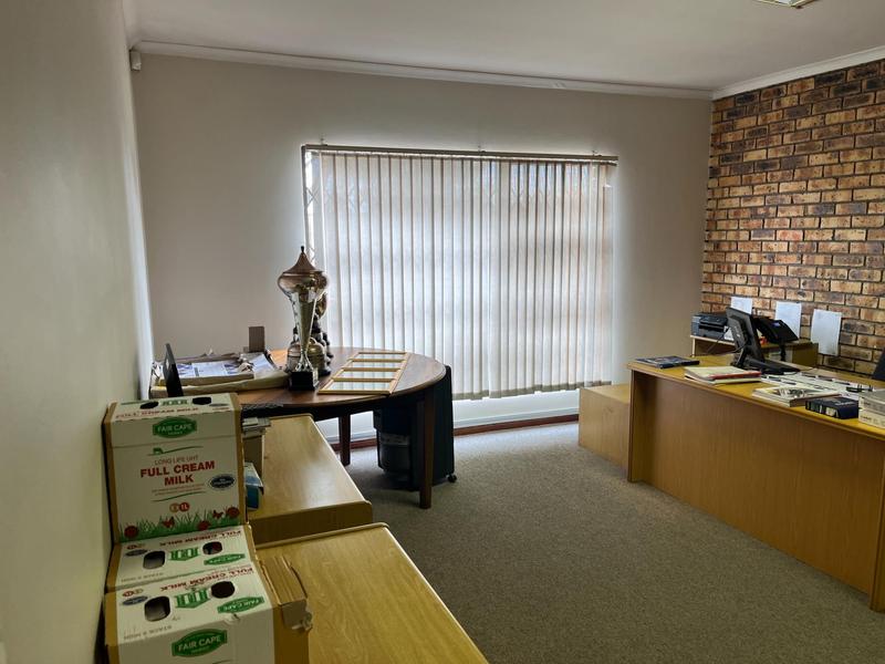 To Let Commercial Property for Rent in Killarney Gardens Western Cape